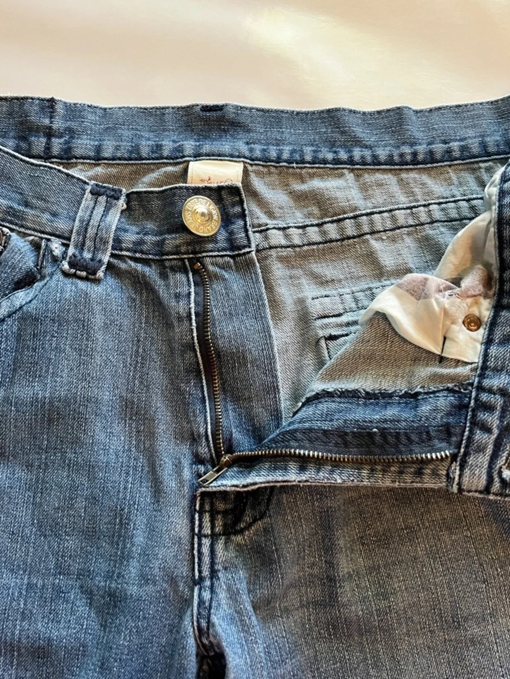 True Religion Joey Super T Straight Leg Size 40